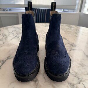 Italian-Made Doucal's Suede Lug Sole Chelsea Boots – Midnight Blue. 7.5
